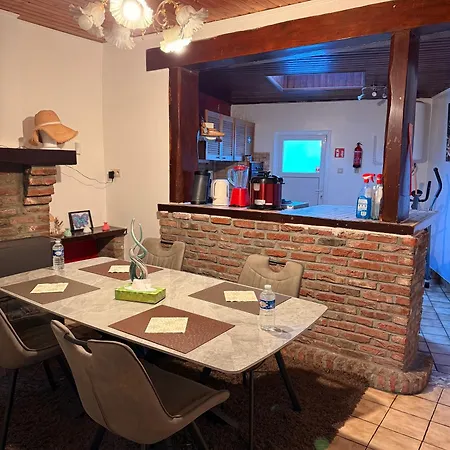 Holiday home Bien-etre-au-calme Et Parking Gratuit